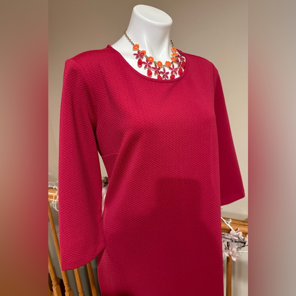 Daisy Fuentes Simple Fuchsia Midi 3/4 Sleeves Geo… - image 2